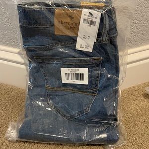 NWT Abercrombie Kids Skinny Jeans